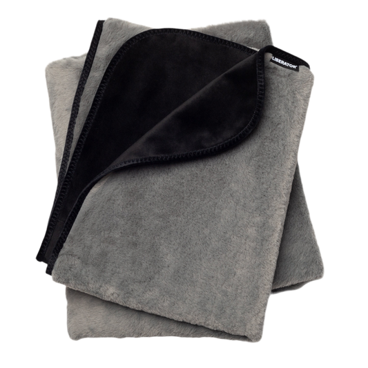 Fascinator Throw – Faux Fur