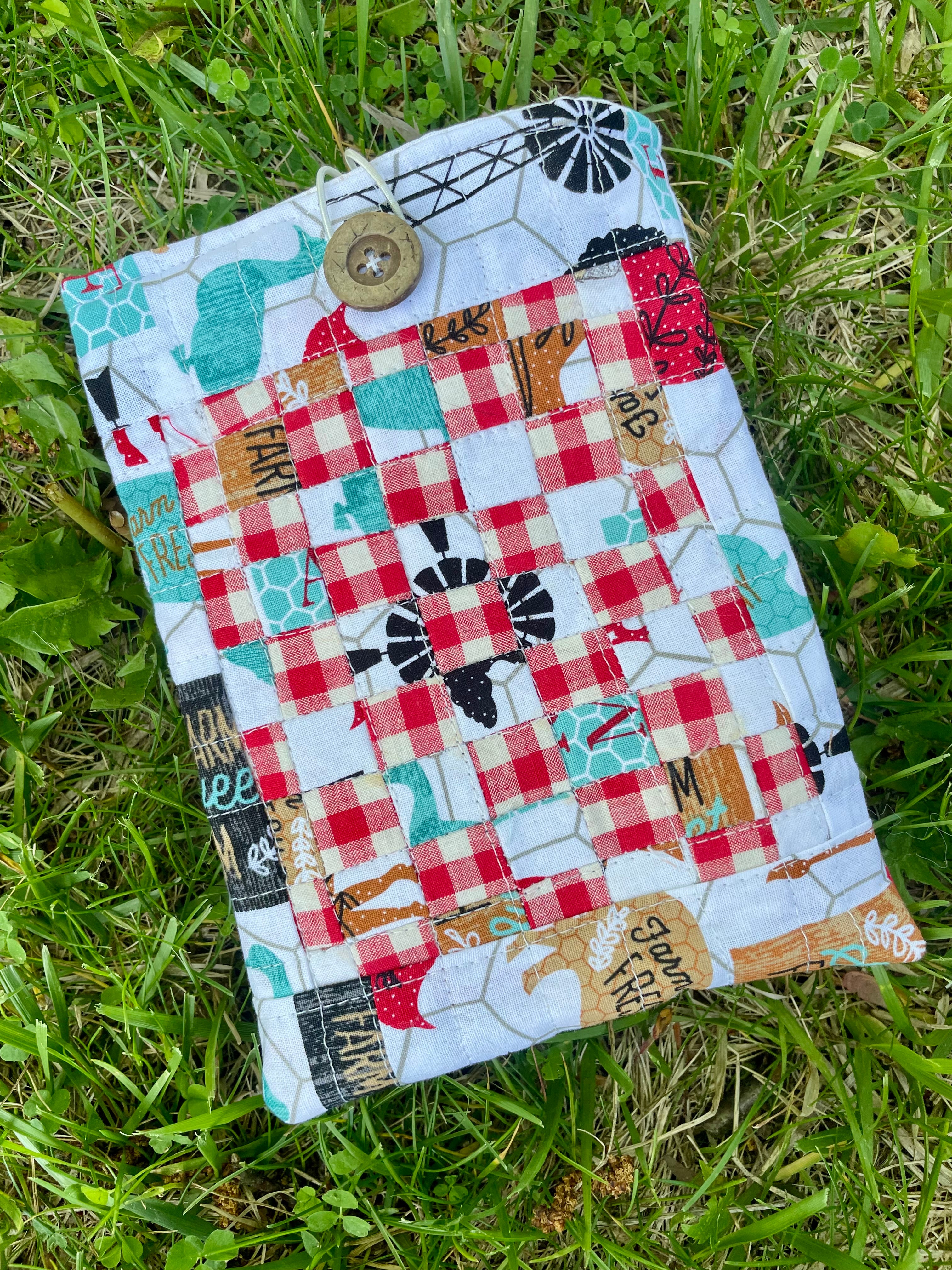 Chicken Barn Small Book Sleeve